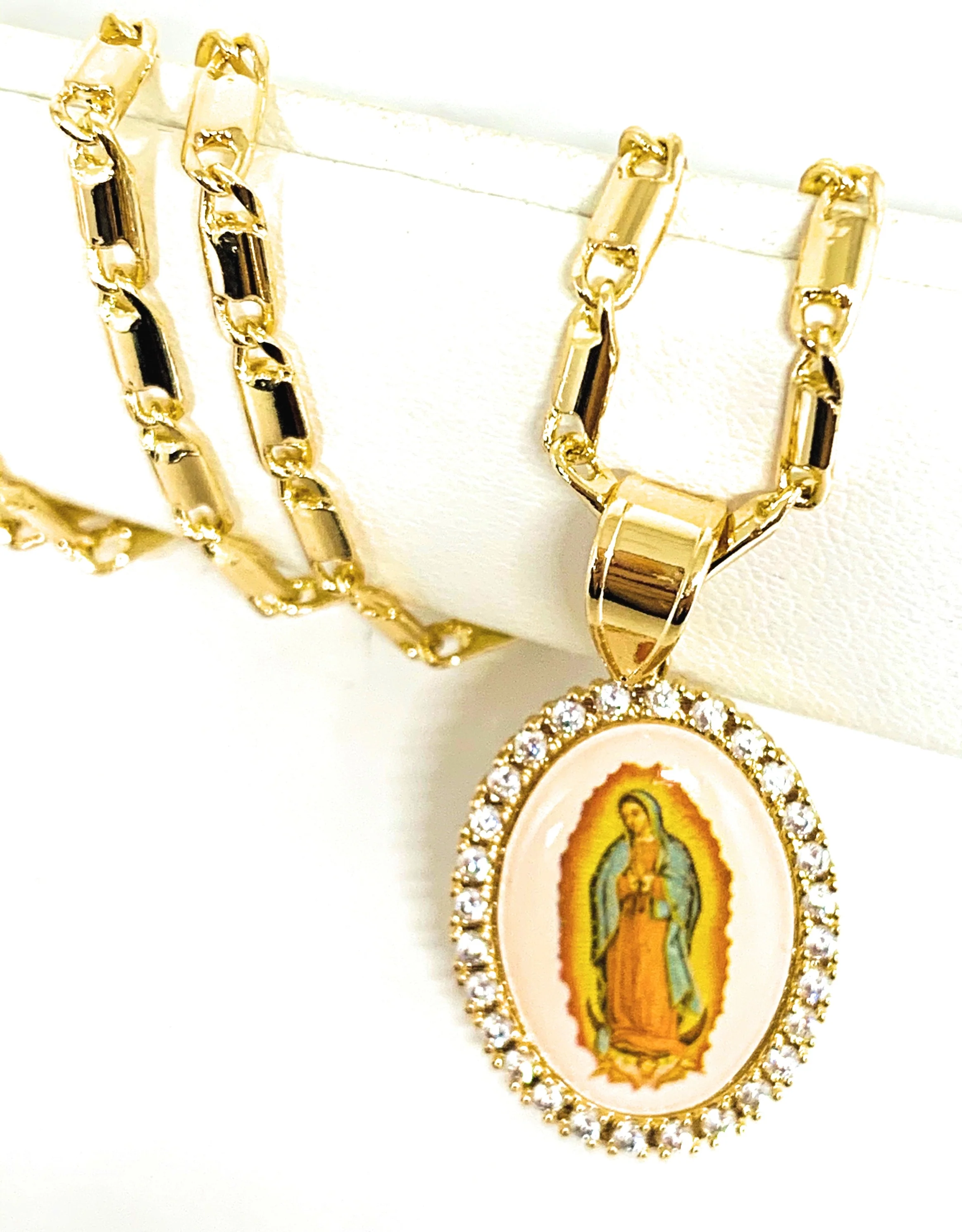 Gold Plated Virgin Mary Image Depiction Pendant Necklace 24” Virgen de Guadalupe Medalla