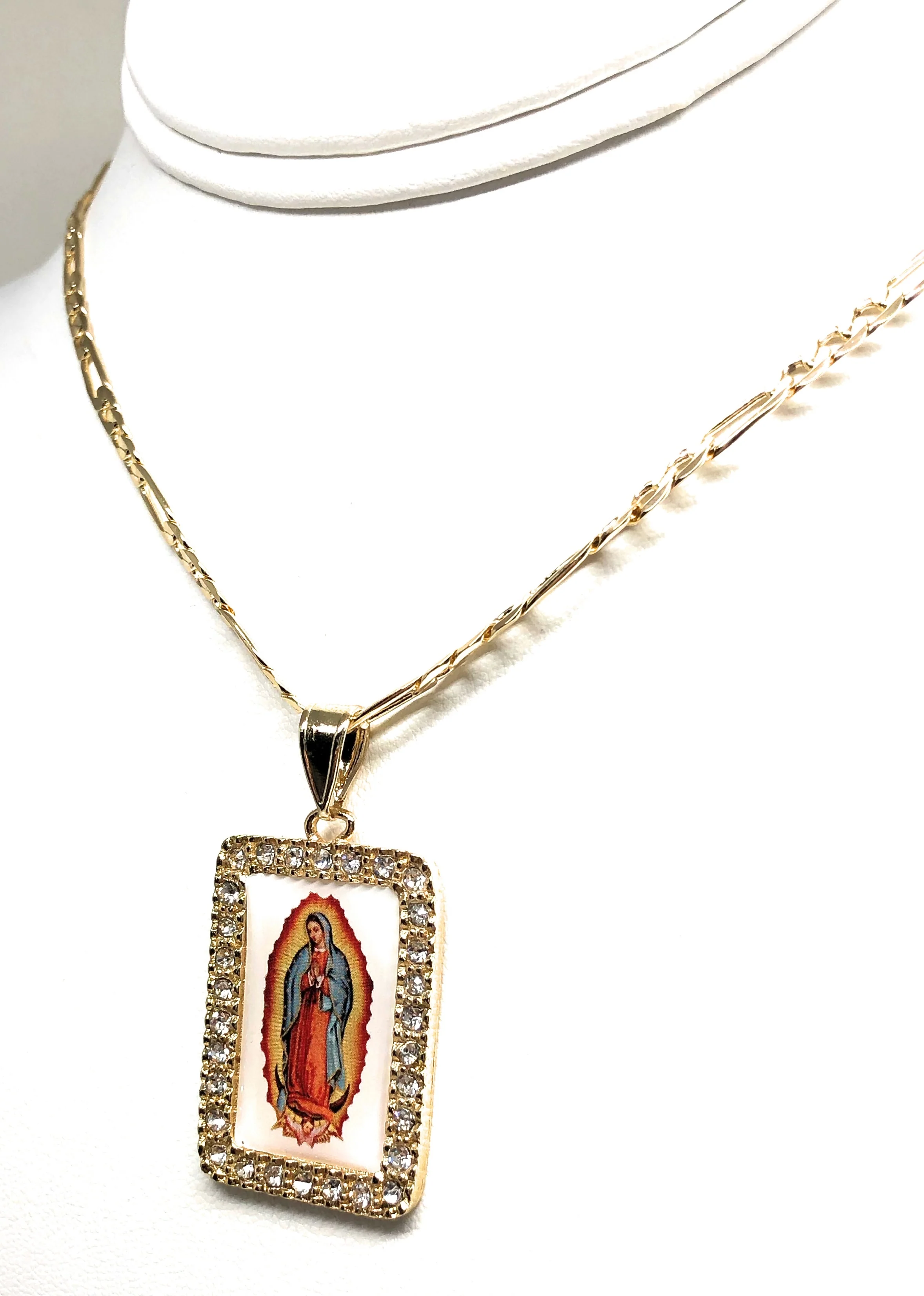 Gold Plated Virgin Mary Pendant Necklace Figaro 24” Virgen de Guadalupe Medalla Oro Laminado - Image 7